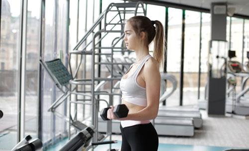 大學校園健身房器材配置指南：打造高使用率與高安全性的學生運動空間